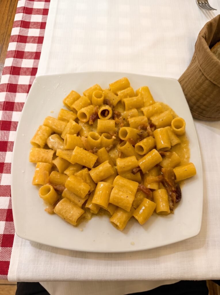 Tra Carbonara E Gricia