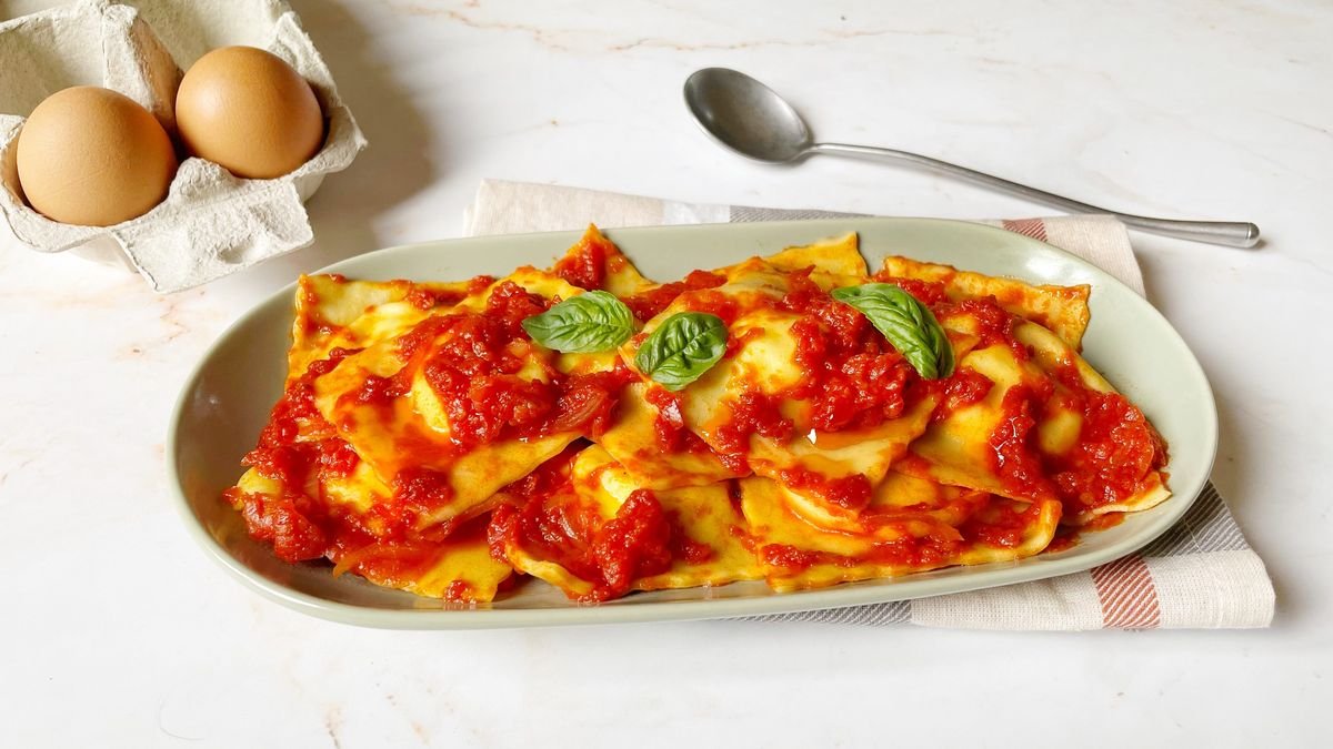 ravioli al pomodoro